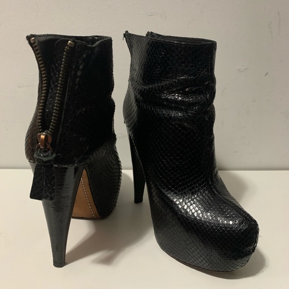 Alice + Olivia - Picture 2 of 3